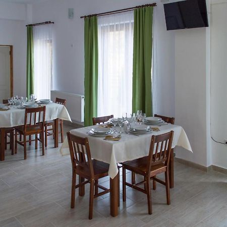 Pensiune Casa Ampeia Alba Iulia Exteriör bild