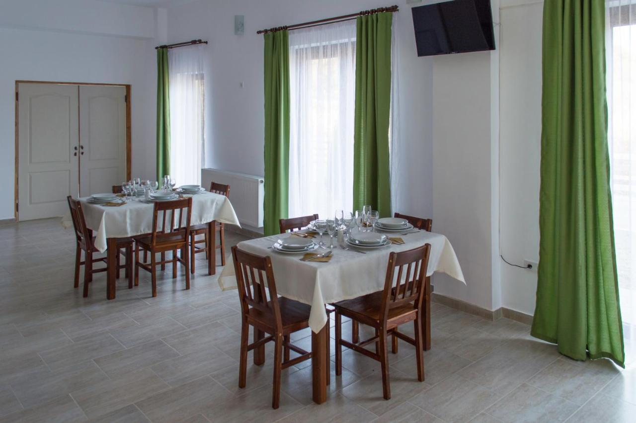 Pensiune Casa Ampeia Alba Iulia Exteriör bild