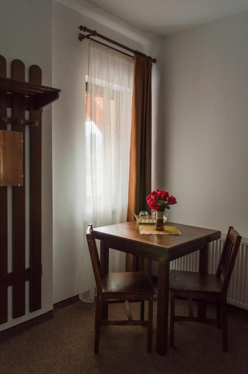 Pensiune Casa Ampeia Alba Iulia Exteriör bild